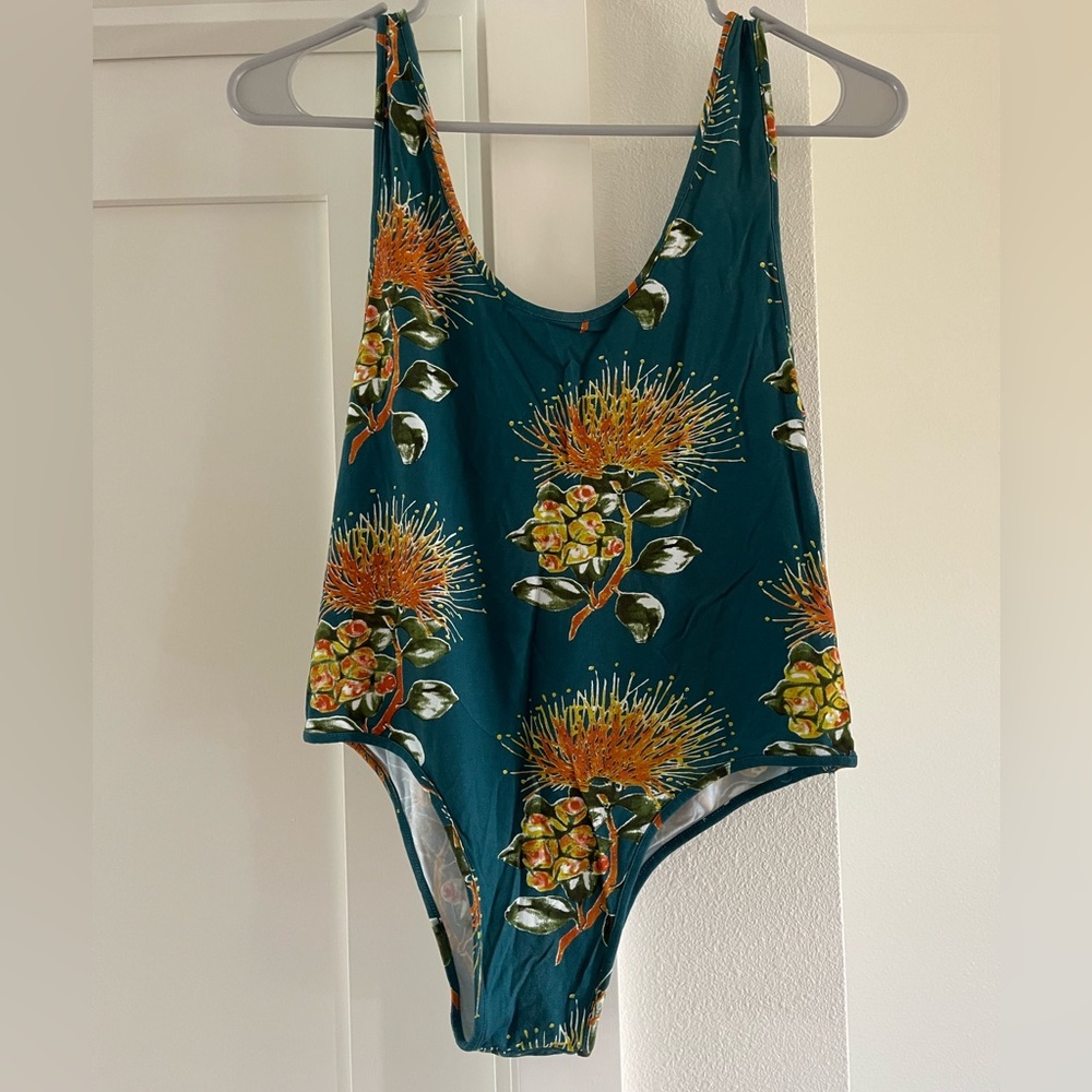 ALOHIWAI bodysuit